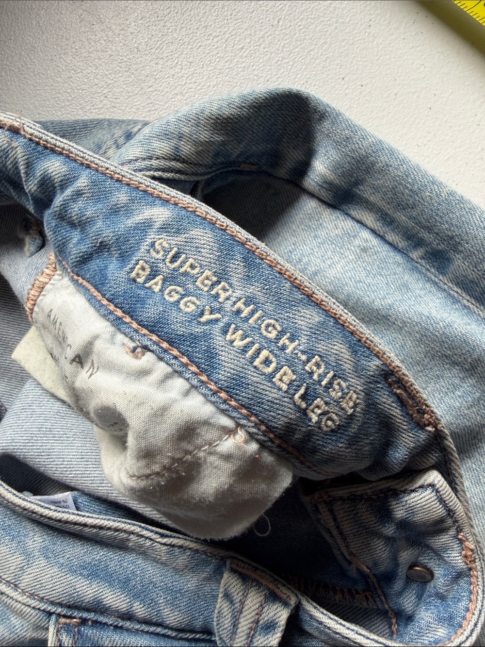 America Eagle Super High Rise Baggy Wide Leg Jeans Cargo Light Wash Stretch 10 - Picture 15 of 15